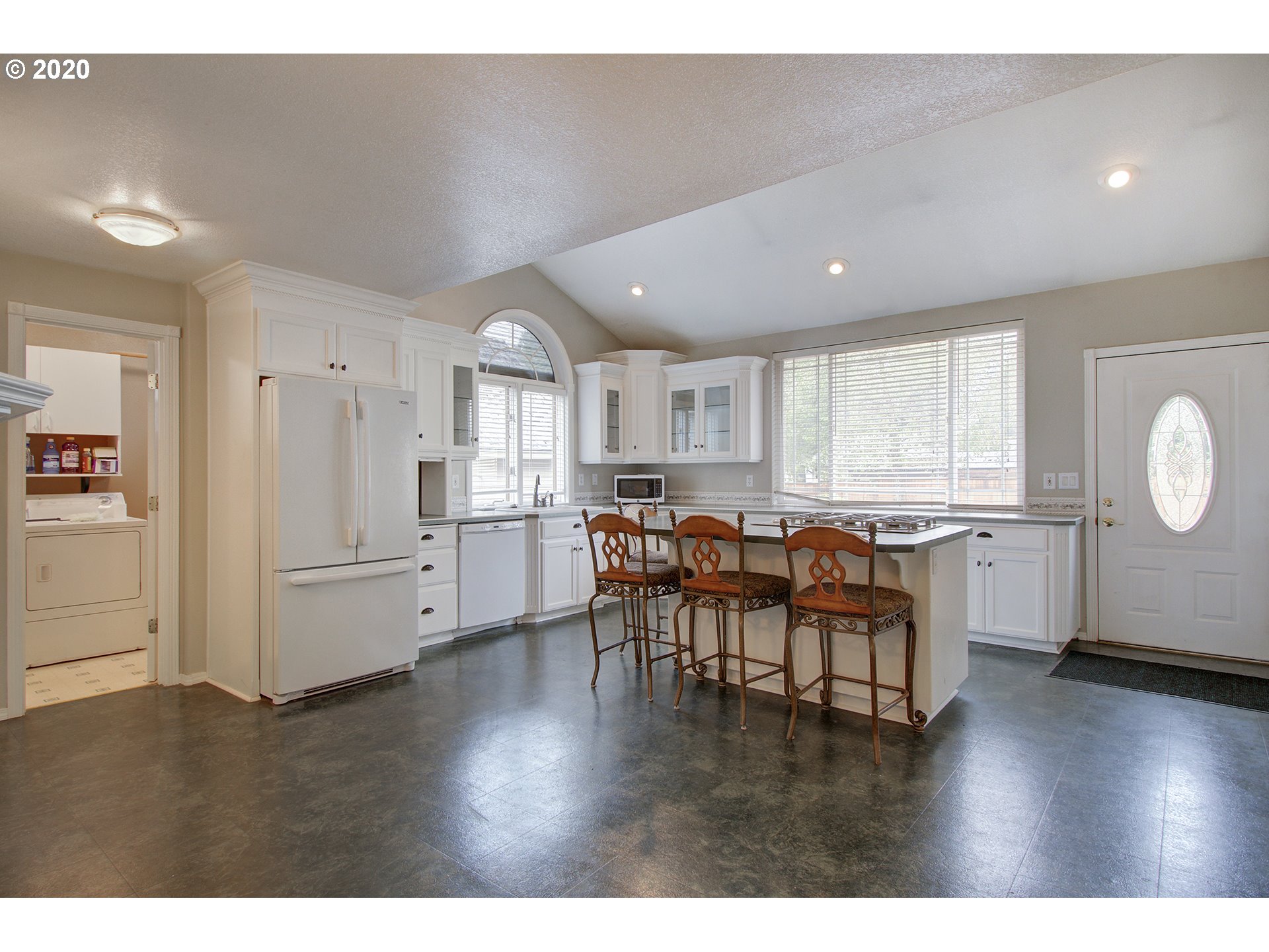 655 Warner Parrott Road Oregon City, OR 97045 - Photo 9 of 32 Gallery Image 9