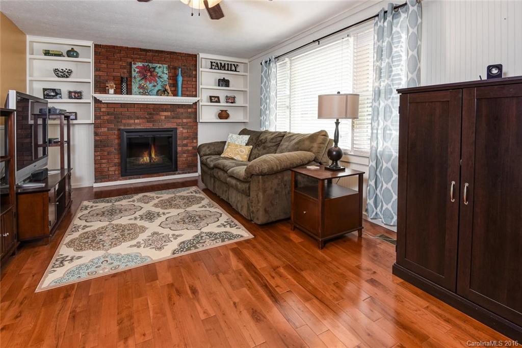 165 Cathey Road Candler, NC 28715 - Photo 3 of 24 Gallery Image 3