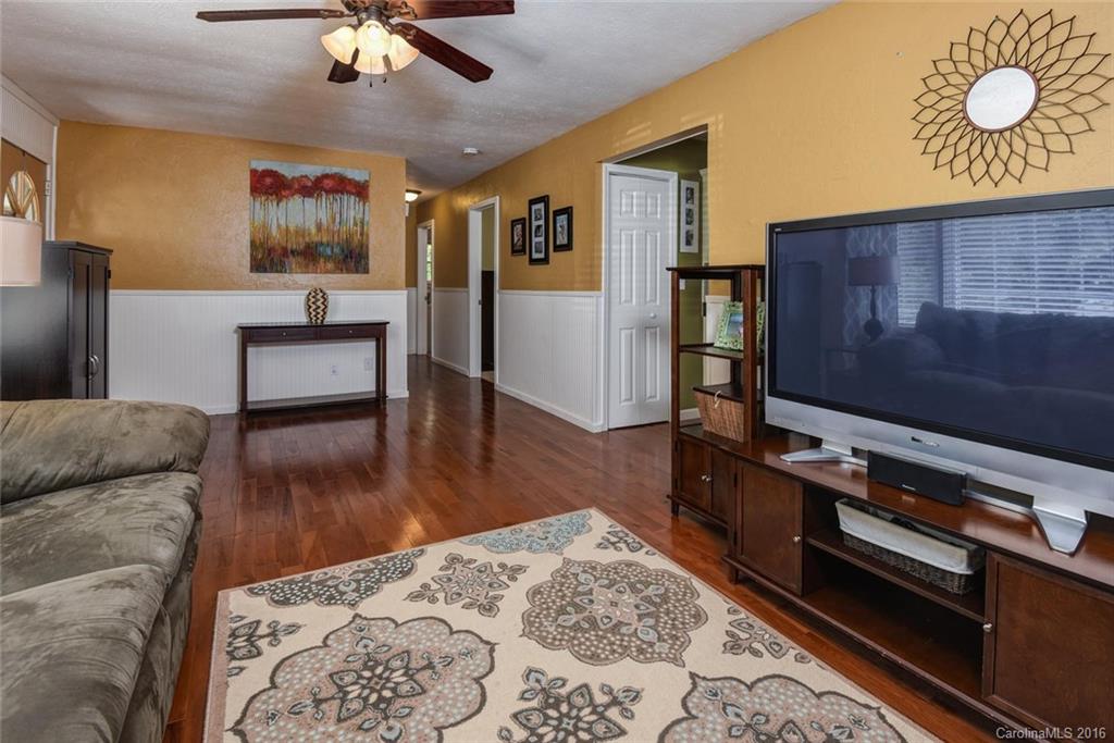 165 Cathey Road Candler, NC 28715 - Photo 4 of 24 Gallery Image 4