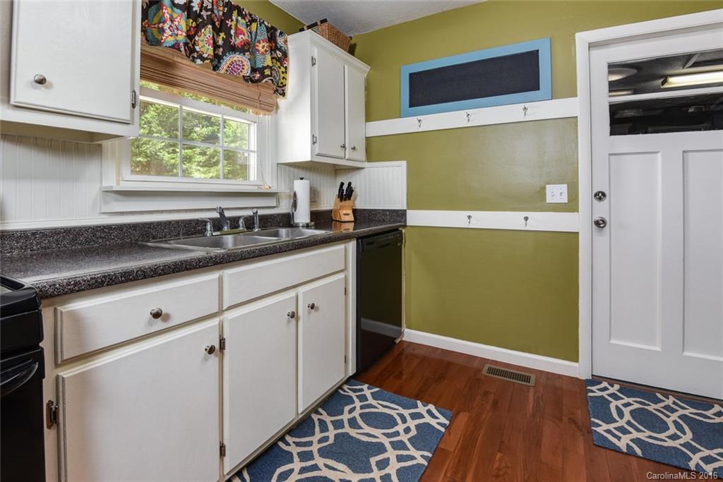 165 Cathey Road Candler, NC 28715 - Photo 8 of 24 Gallery Image 8