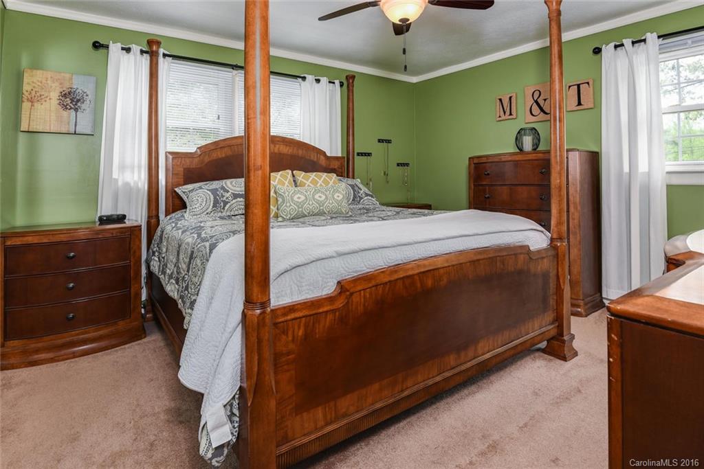 165 Cathey Road Candler, NC 28715 - Photo 9 of 24 Gallery Image 9