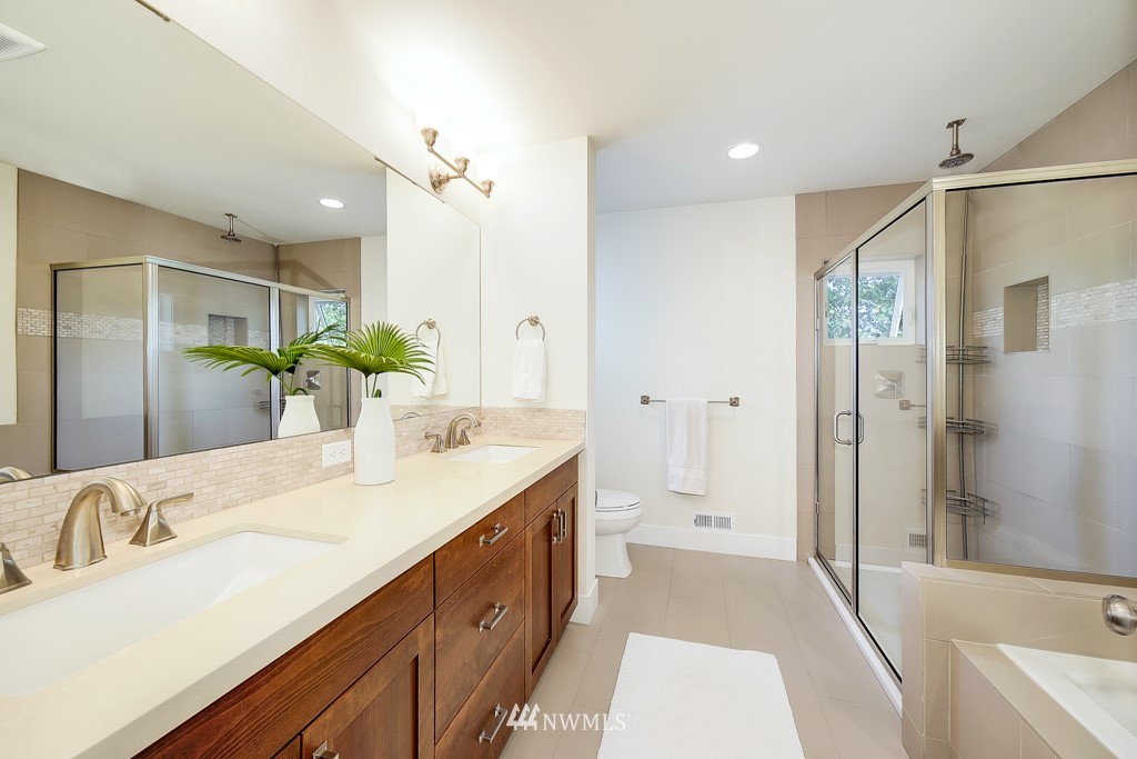 3915 Southwest 97th Street Seattle, WA 98136 - Photo 19 of 25 Gallery Image 19