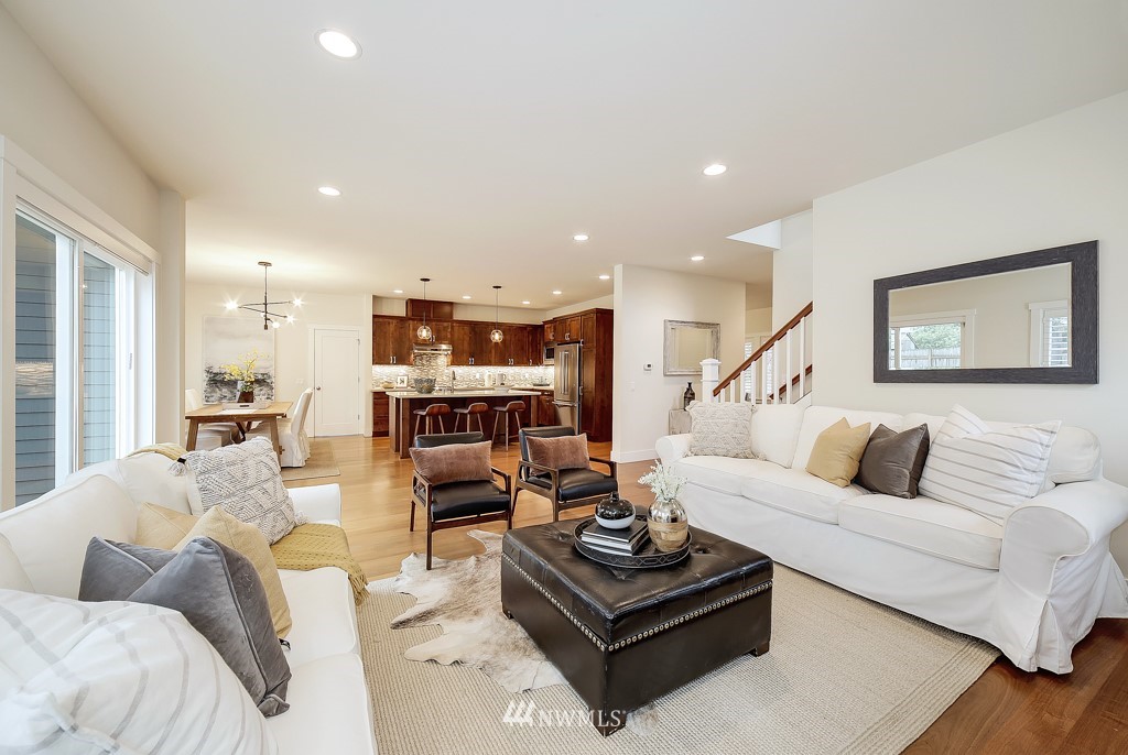3915 Southwest 97th Street Seattle, WA 98136 - Photo 7 of 25 Gallery Image 7