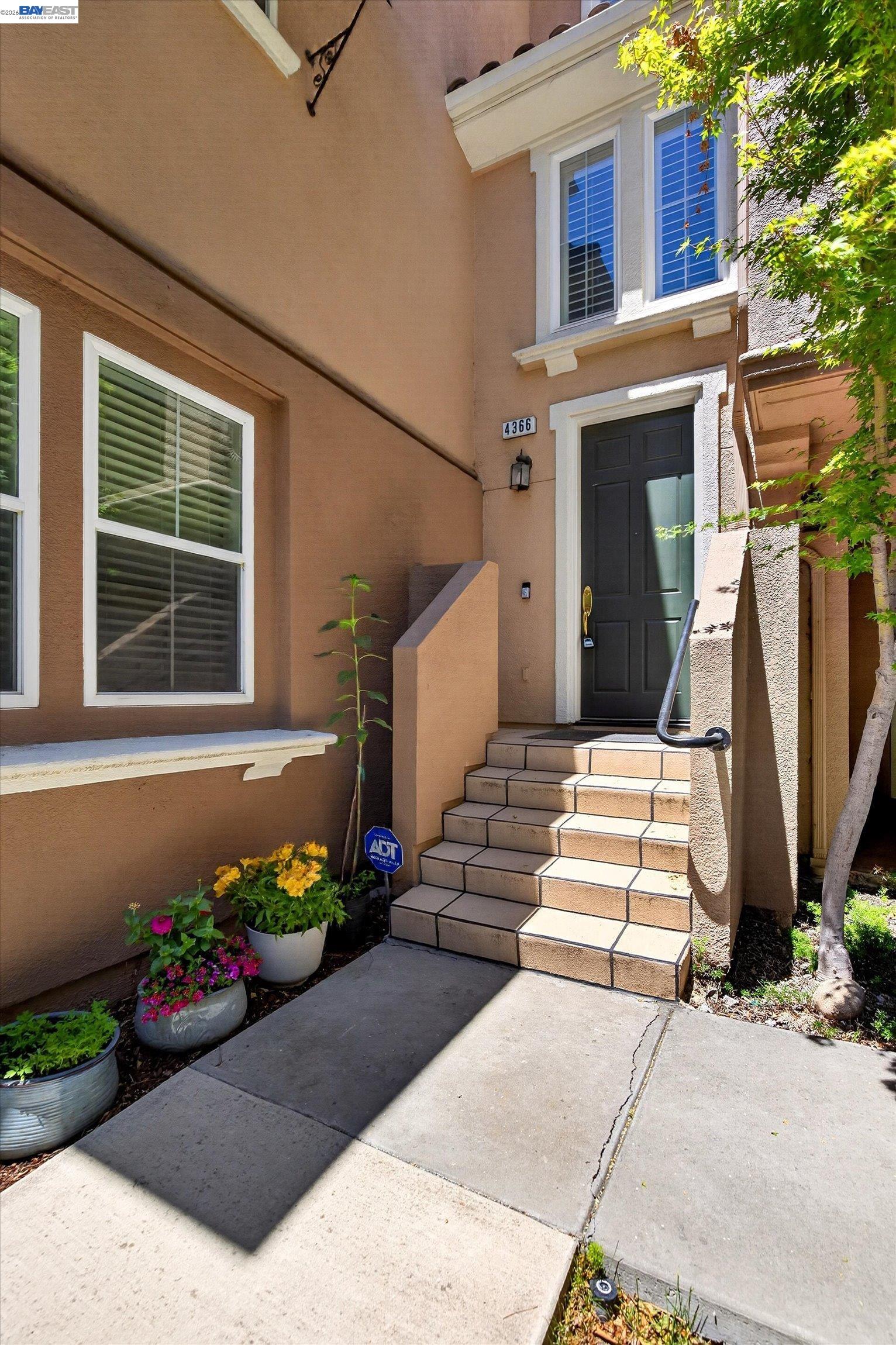4366 Fitzwilliam Street Dublin, CA 94568 - Photo 3 of 38