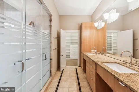 $3,800,000 | 2106 Spruce Street, Philadelphia, PA 19103