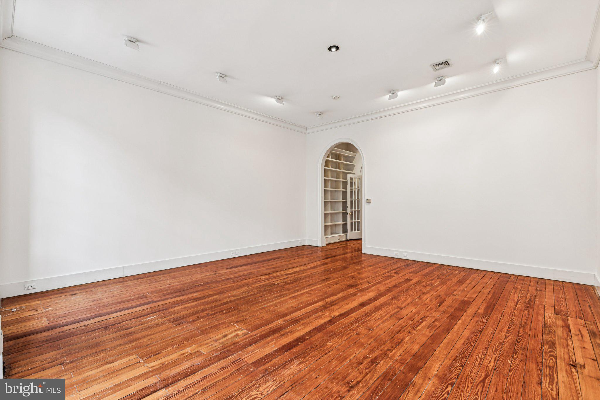 2106 Spruce Street Philadelphia, PA 19103 - Photo 27 of 50