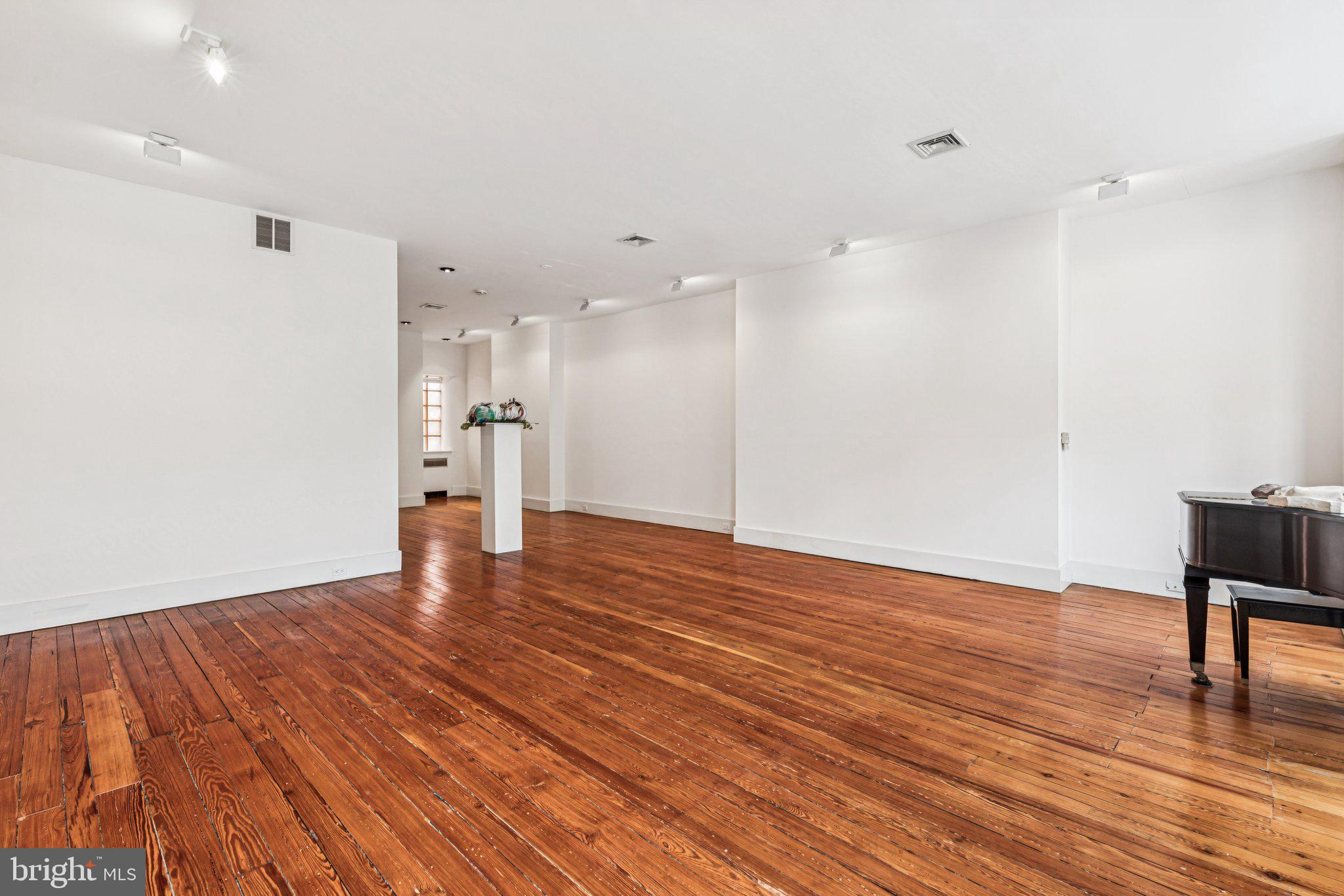 2106 Spruce Street Philadelphia, PA 19103 - Photo 37 of 50