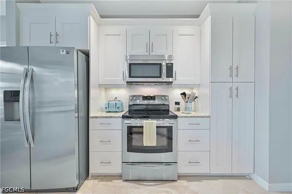 $2,150 | 14550 Glen Cove Drive, Unit 703, Fort Myers, FL 33919