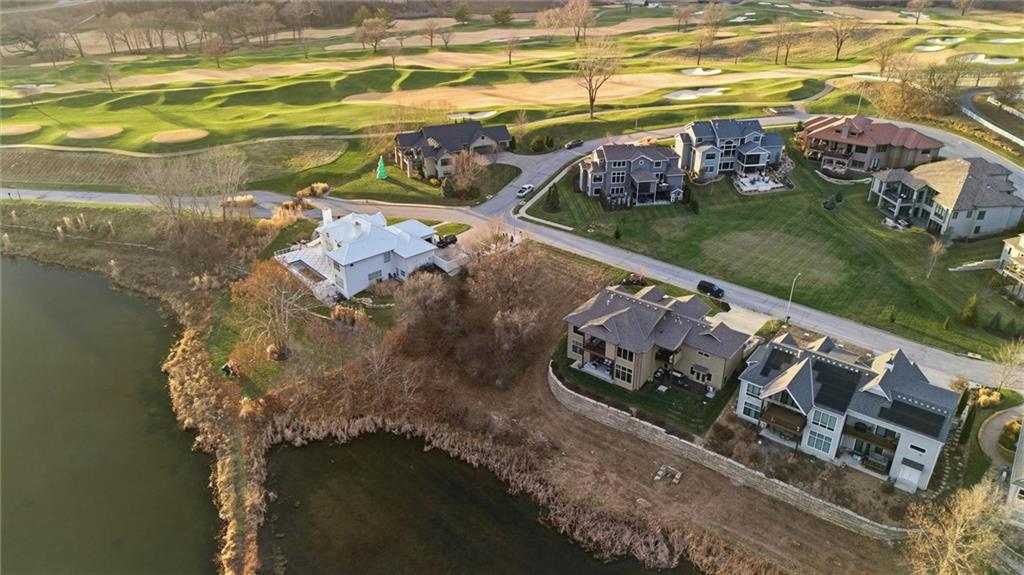 7017 Waters Edge Drive Parkville, MO 64152 - Photo 11 of 20