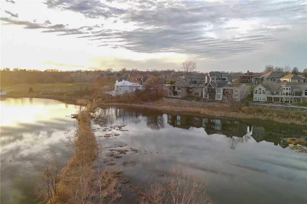 7017 Waters Edge Drive Parkville, MO 64152 - Photo 12 of 20