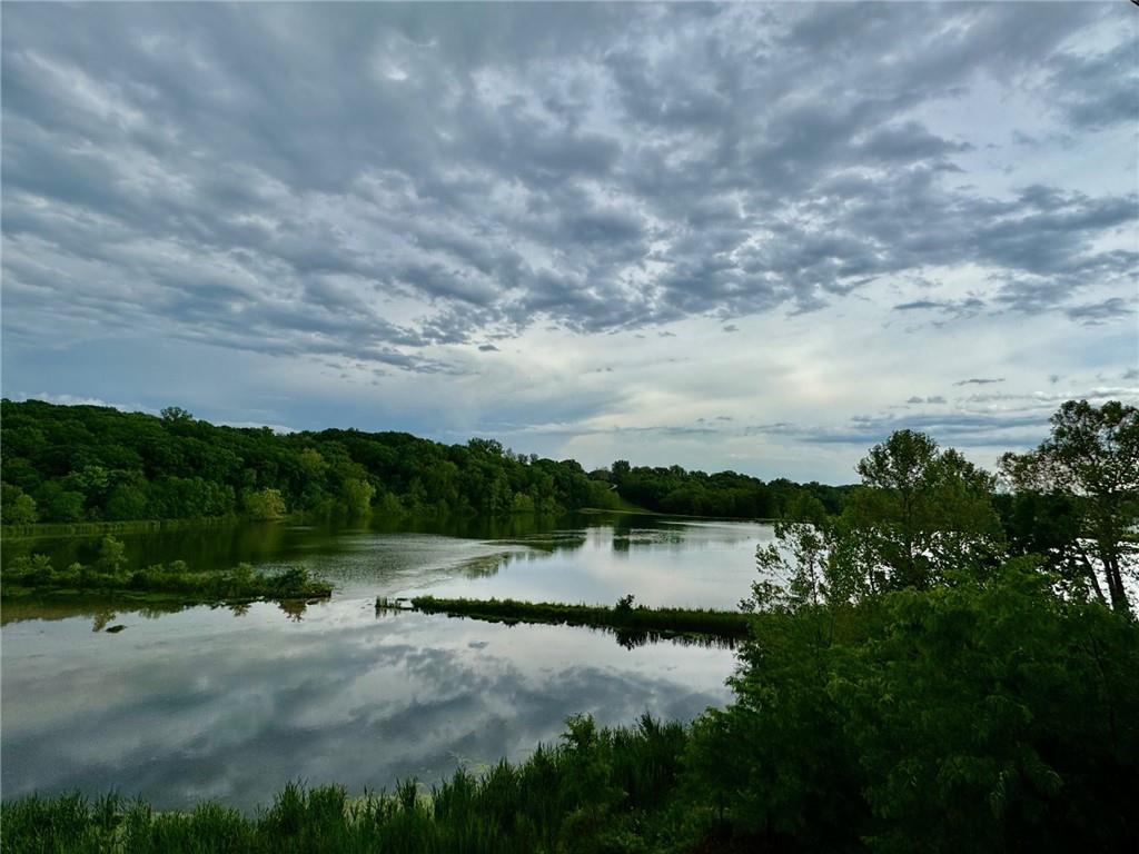 7017 Waters Edge Drive Parkville, MO 64152 - Photo 2 of 20