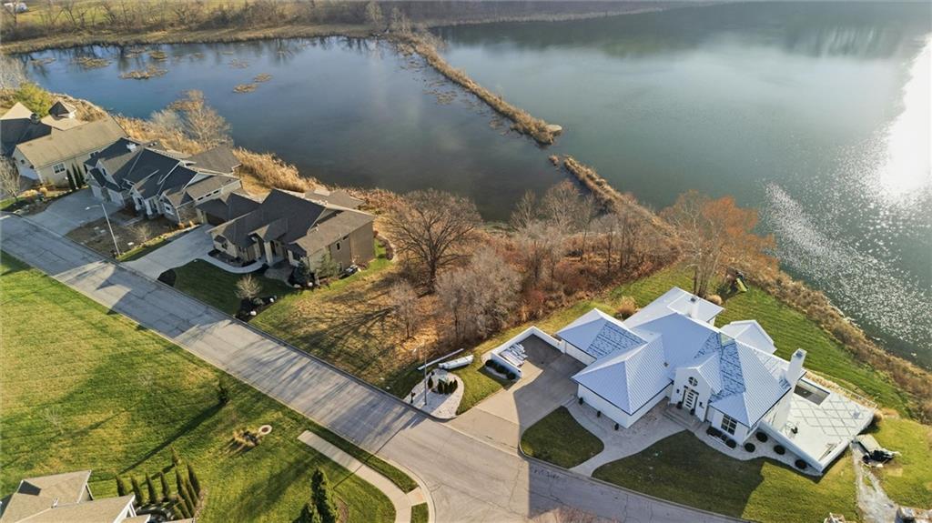 7017 Waters Edge Drive Parkville, MO 64152 - Photo 5 of 20