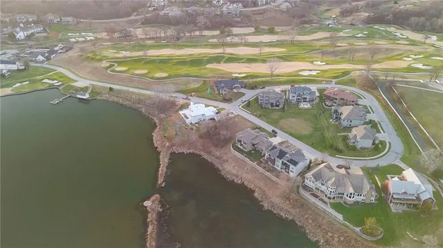 $695,000 | 7017 Waters Edge Drive, Parkville, MO 64152