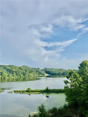 $695,000 | 7017 Waters Edge Drive, Parkville, MO 64152