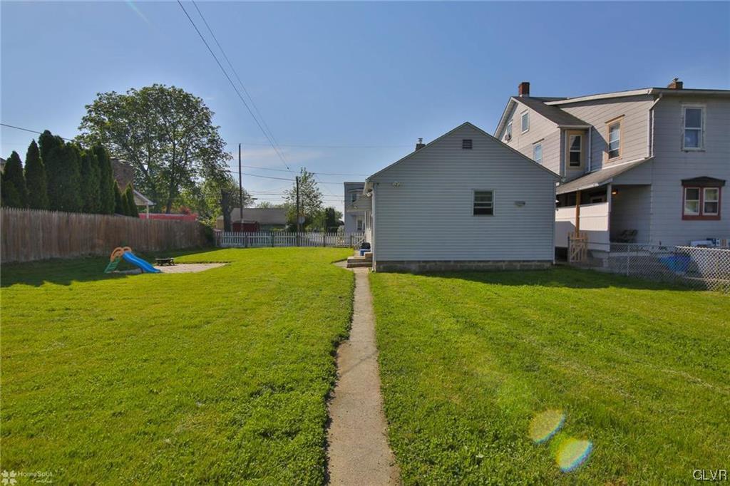 151 West 16th Street Northampton, PA 18067 - Photo 17 of 18 a house view with a garden space