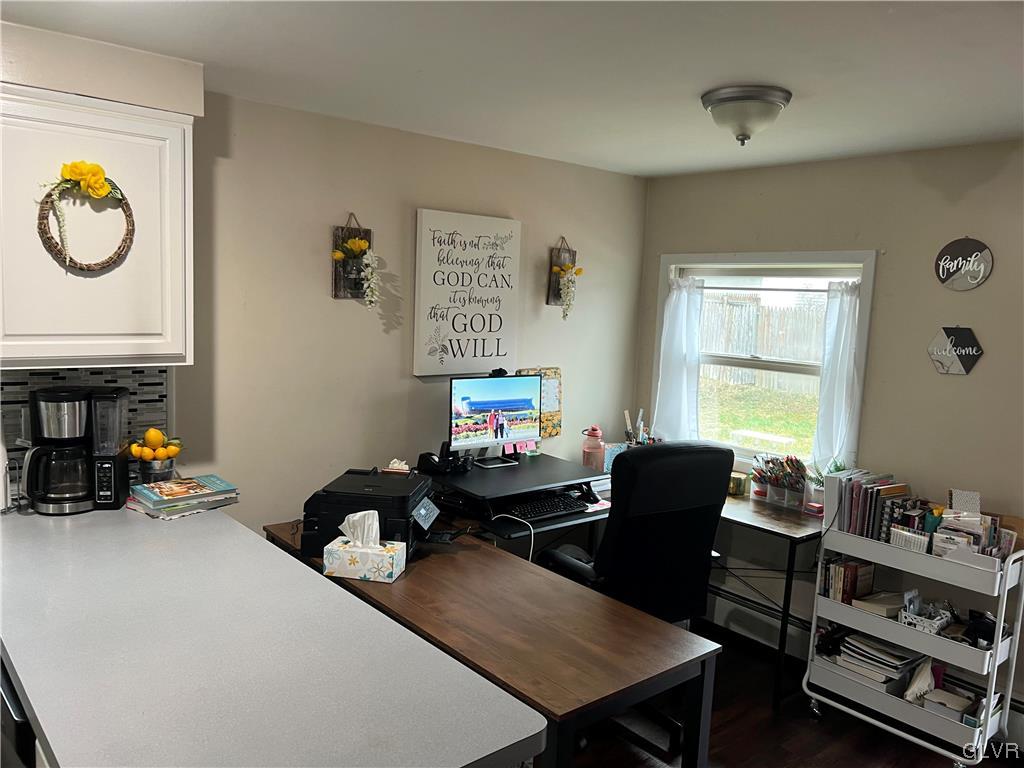 151 West 16th Street Northampton, PA 18067 - Photo 8 of 18 a dining room with furniture a rug and a window