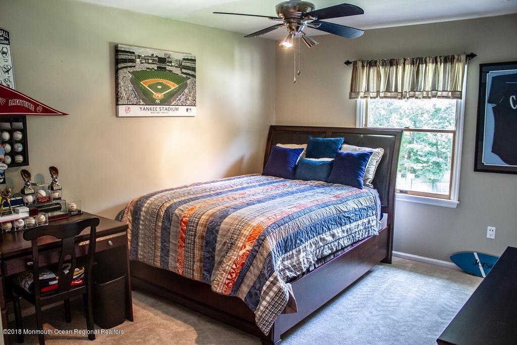 627 Yellowbrick Road Brick, NJ 08724 - Photo 22 of 32 Bed
