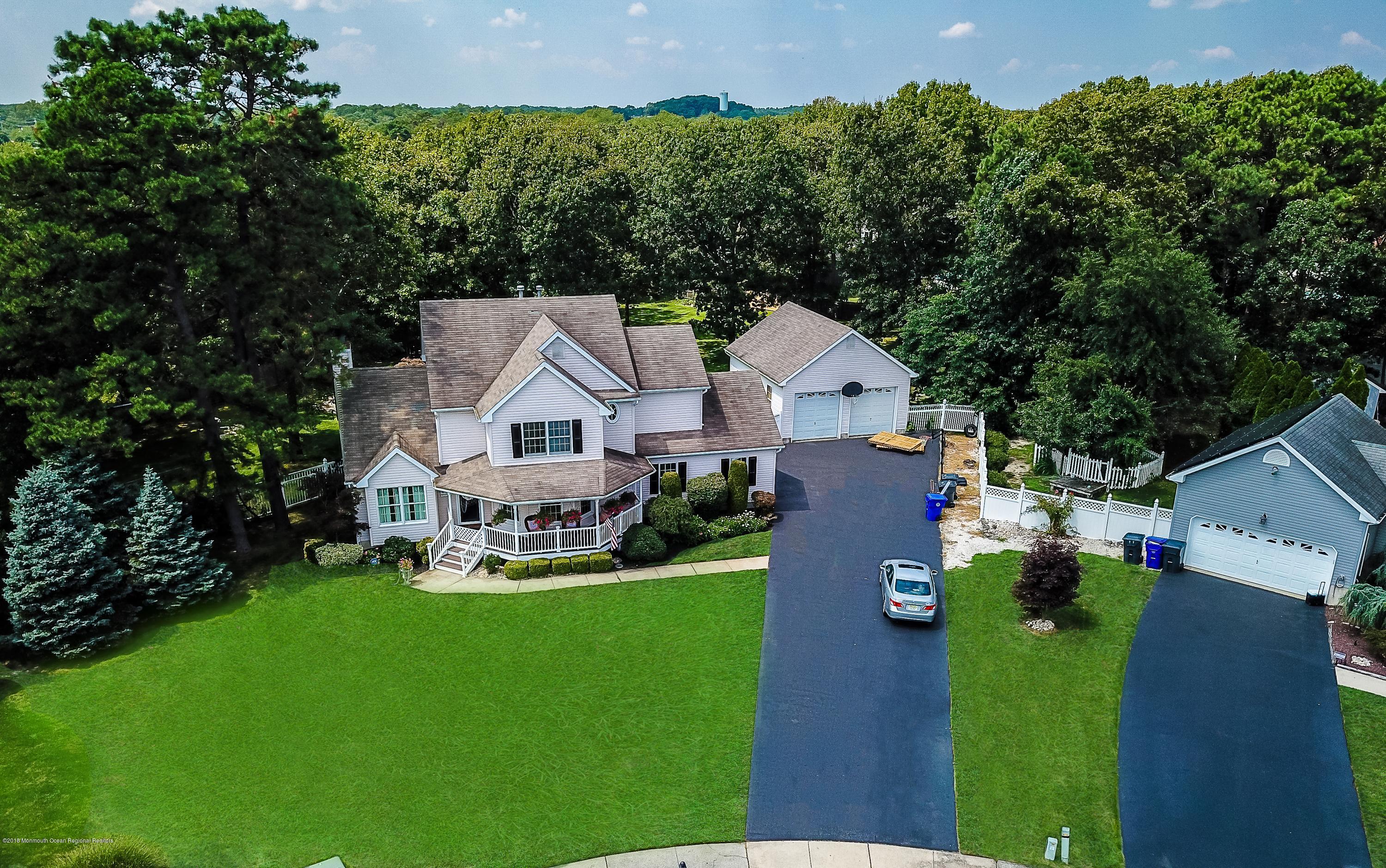 627 Yellowbrick Road Brick, NJ 08724 - Photo 4 of 32 Above