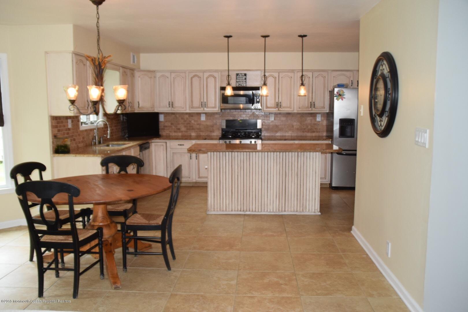 627 Yellowbrick Road Brick, NJ 08724 - Photo 9 of 32 qq2