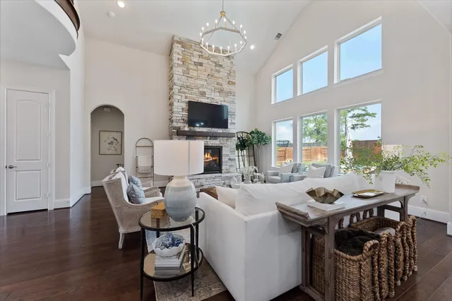 $7,500 | 5823 Stratton Woods Drive, Spring, TX 77389