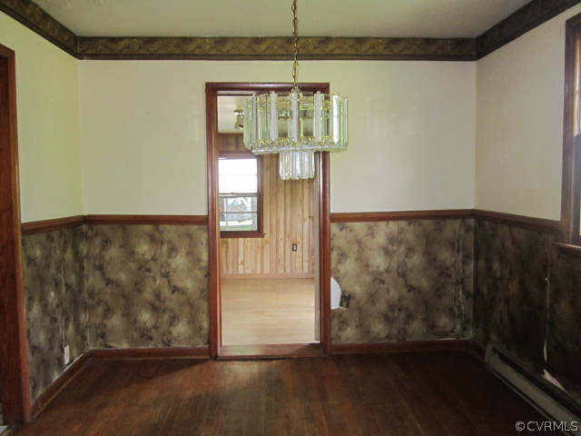 11985 River Road Chesterfield, VA 23838 - Photo 5 of 14 a view of a interior of the house