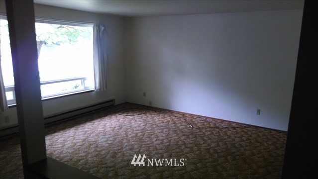 607 Sheridan Road Bremerton, WA 98310 - Photo 14 of 14 a view of an empty room and window