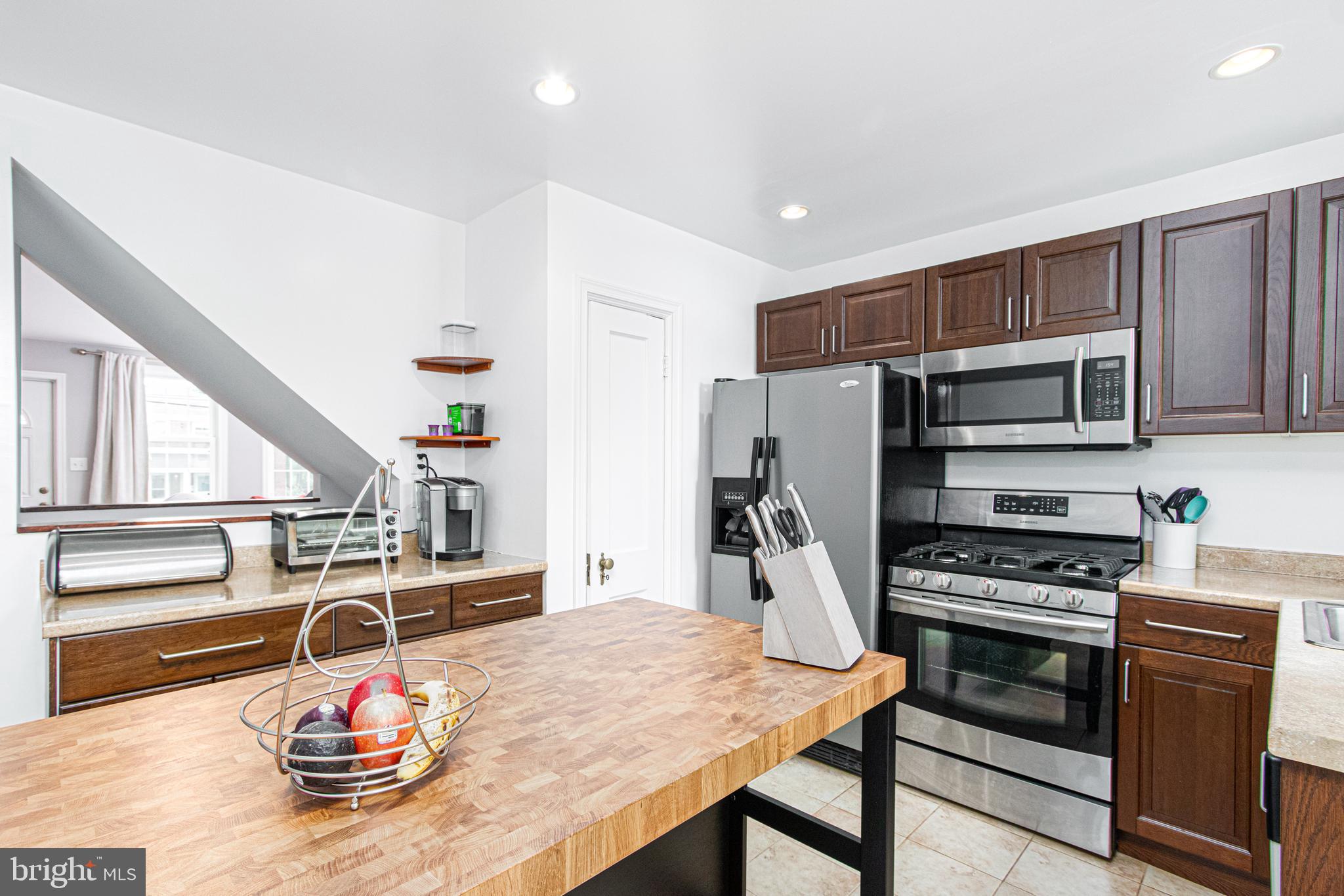 1668 Yakona Road Baltimore, MD 21286 - Photo 17 of 50 NEW appliances!