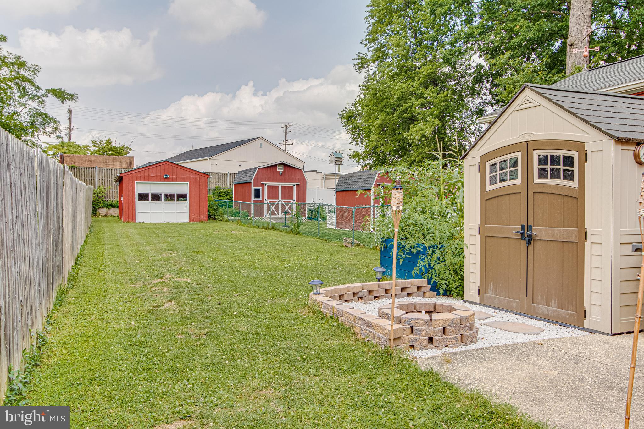 1668 Yakona Road Baltimore, MD 21286 - Photo 38 of 50 Lots of outdoor storage space available