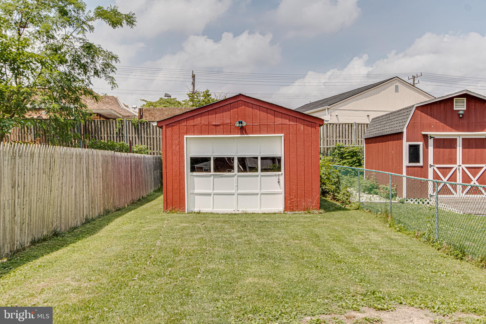 1668 Yakona Road Baltimore, MD 21286 - Photo 46 of 50 Great sotrage space!