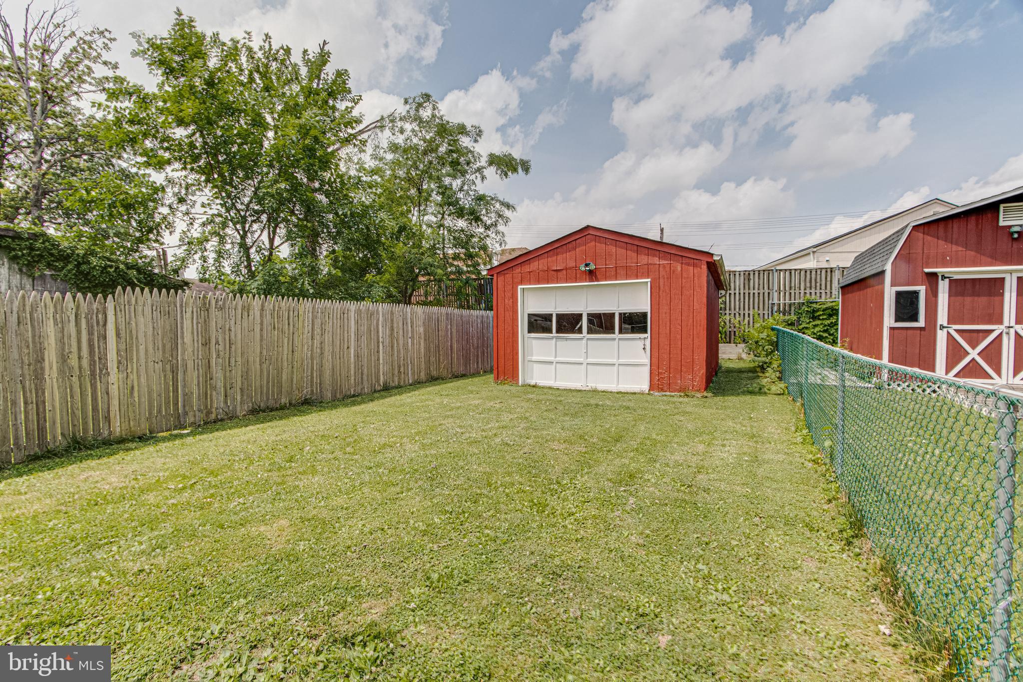 1668 Yakona Road Baltimore, MD 21286 - Photo 47 of 50 So much space!
