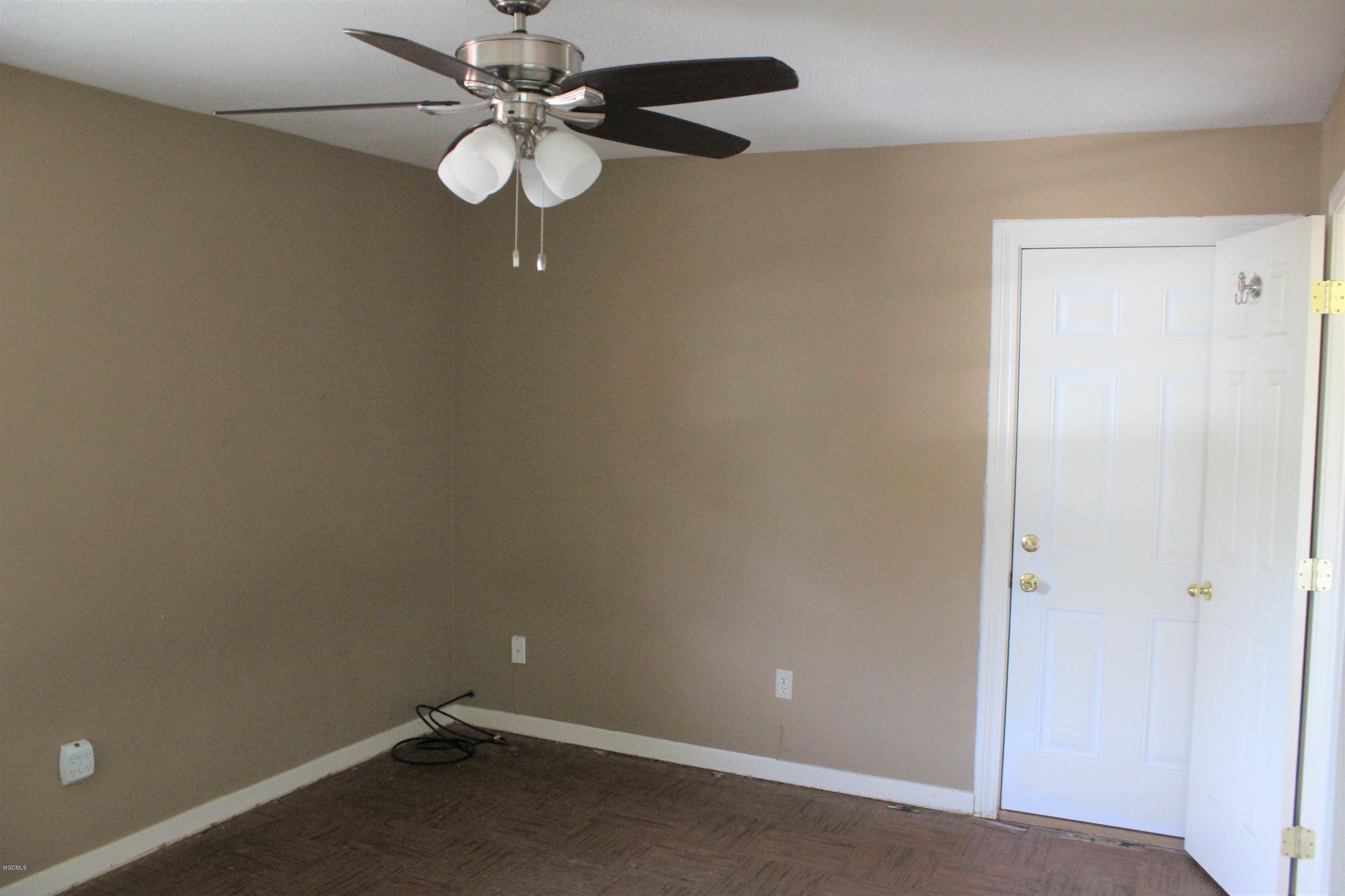 327 Mincheck Road Ocean Springs, MS 39564 - Photo 9 of 17 Master Bedroom