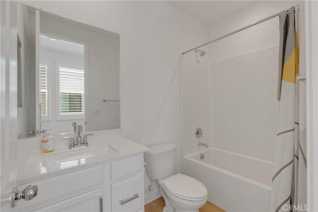 130 Rondo Irvine, CA 92618 - Photo 29 of 36