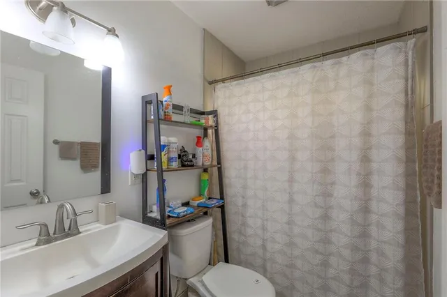 $189,500 | 11715 Fuller Avenue, Kansas City, MO 64134