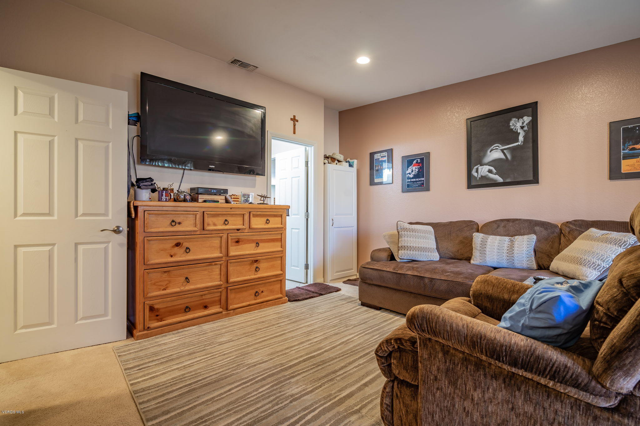 6116 Al Way Simi Valley, CA 93063 - Photo 25 of 55 a living room with furniture and a flat screen tv