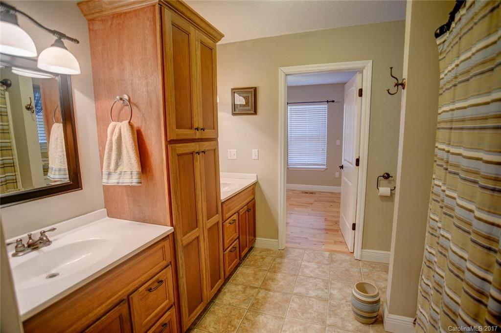 25 Carl Roberts Road Alexander, NC 28701 - Photo 10 of 18 Gallery Image 10