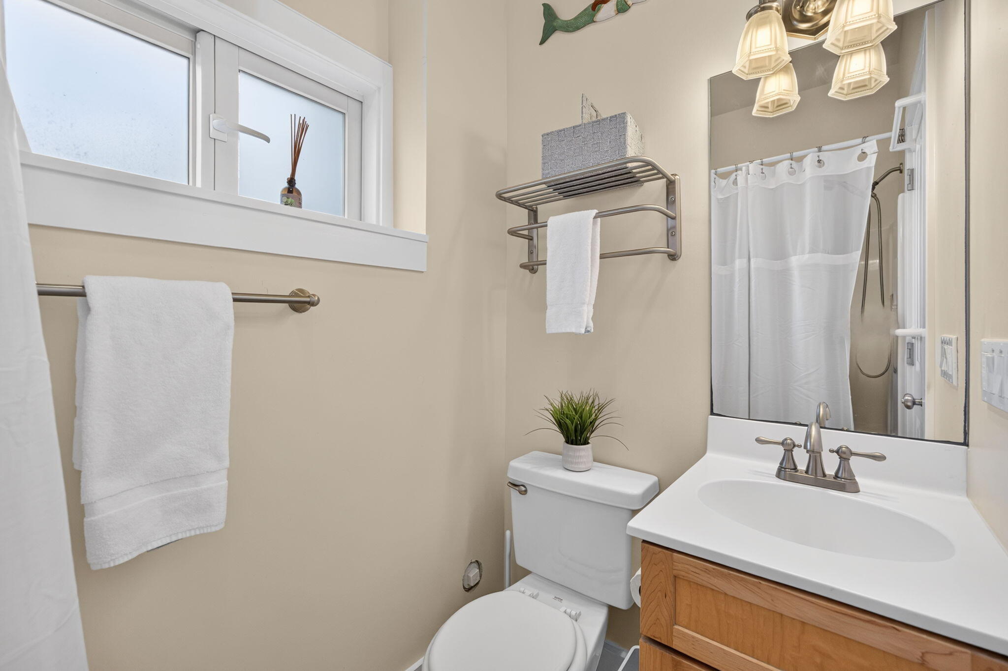 68 Race Point Road, Unit 4 Provincetown, MA 02657 - Photo 28 of 29 31-31-9L4A7180