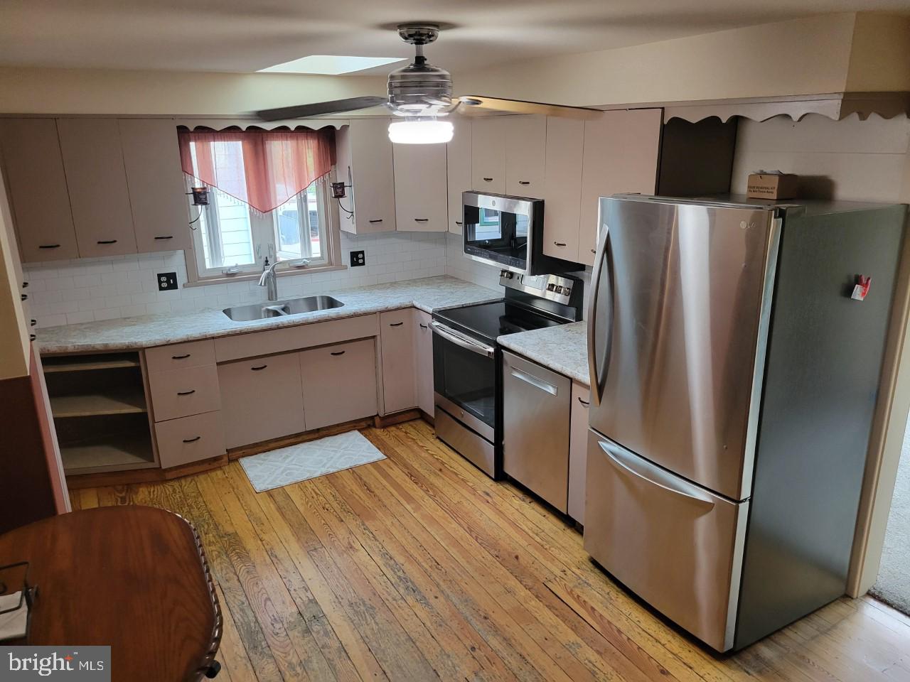 1419 Sandhill Road Lebanon, PA 17046 - Photo 6 of 43 Gallery Image 6