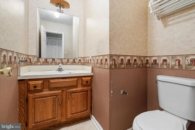 $320,000 | 34 2nd Street, Bridgeport, PA 19405