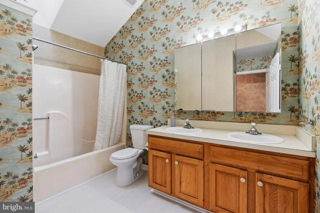 $320,000 | 34 2nd Street, Bridgeport, PA 19405