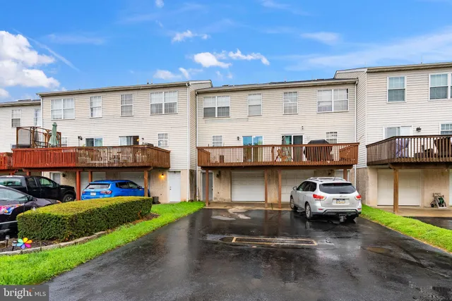 $320,000 | 34 2nd Street, Bridgeport, PA 19405