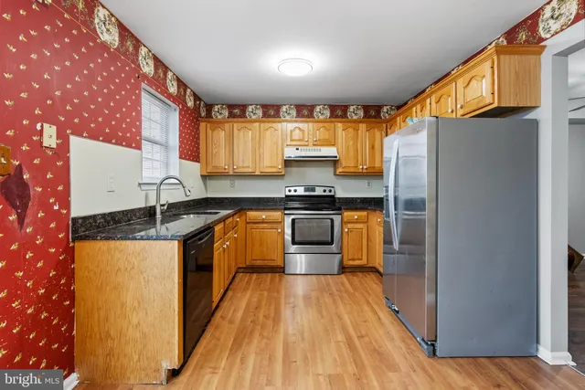 $320,000 | 34 2nd Street, Bridgeport, PA 19405