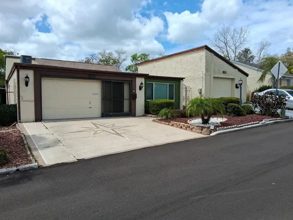 $2,200 | 12213 Saddle Strap Row, Hudson, FL 34667