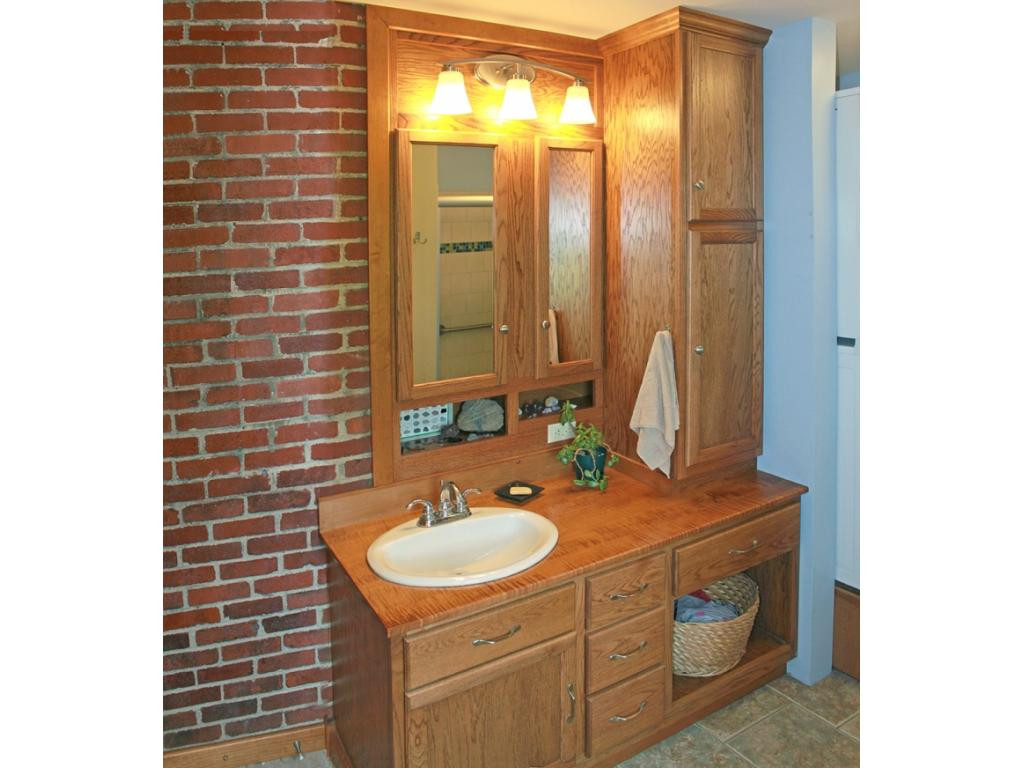 507 Field Road Elizabethton, TN 37643 - Photo 11 of 18 Downstairs full bath