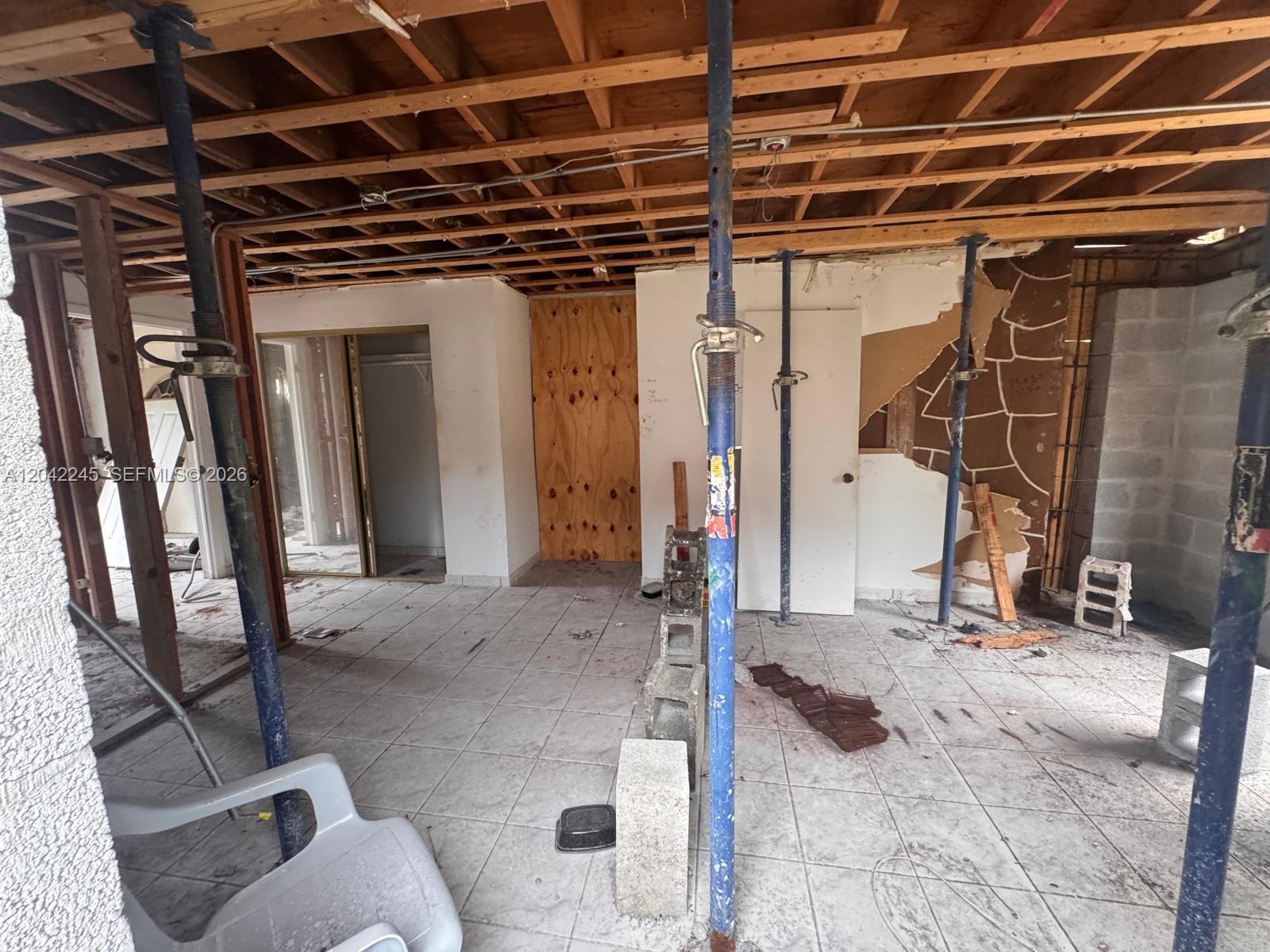 12515 Southwest 85th Avenue Road Miami, FL 33156 - Photo 15 of 20 Gallery Image 15