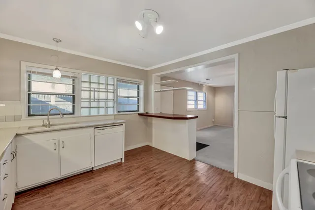 $179,500 | 1206 West 14th Street North, Wichita, KS 67203