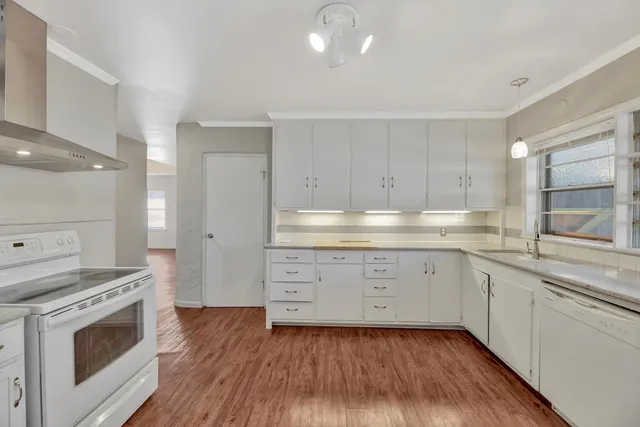 $179,500 | 1206 West 14th Street North, Wichita, KS 67203