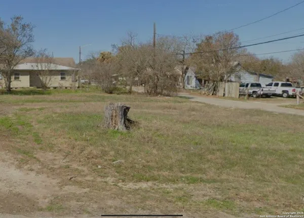 $55,900 | 604 Guadalupe Street, Seguin, TX 78155