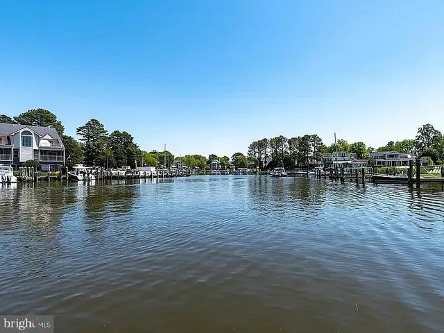 a view of a lake with houses