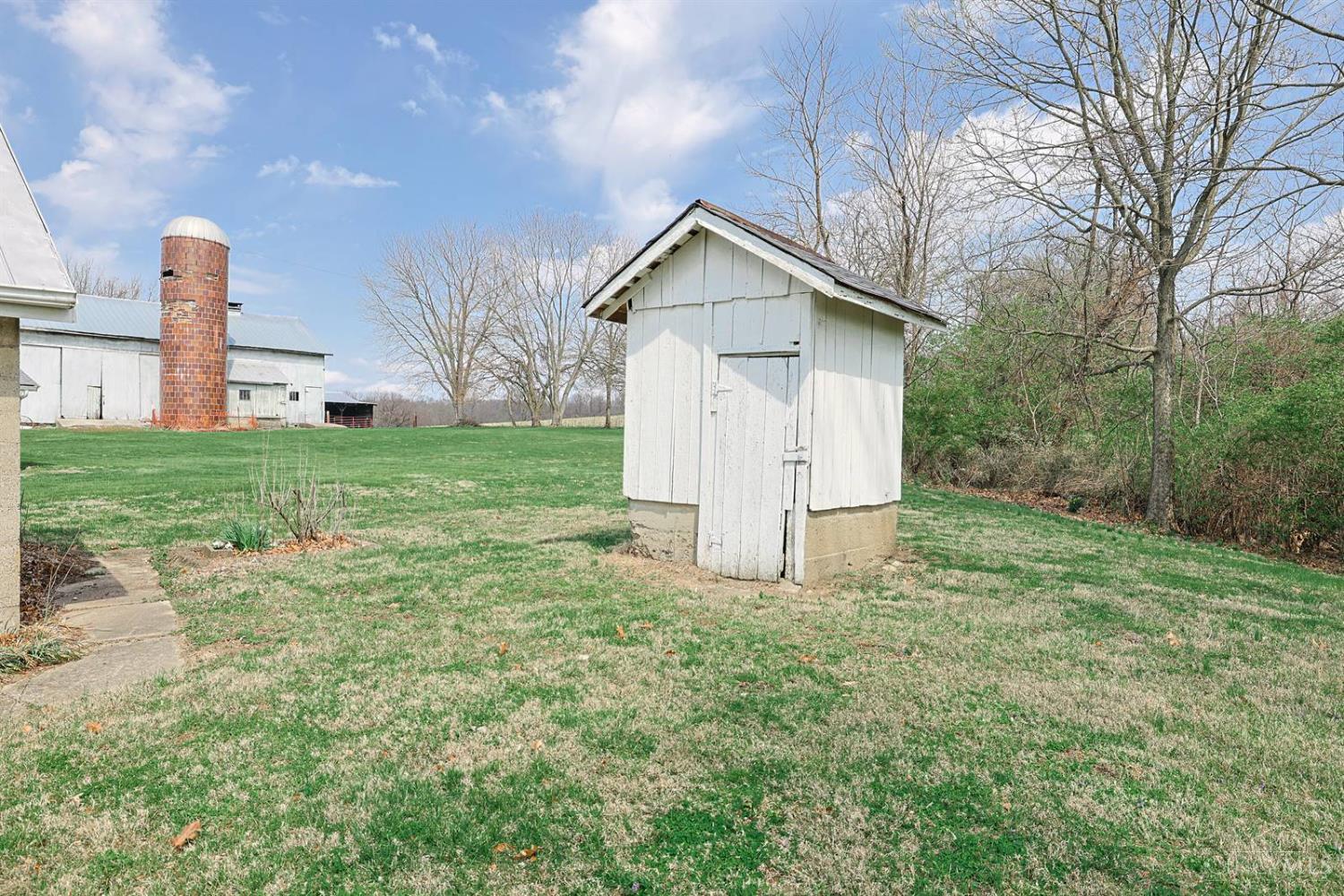 3686 Cincinnati Brookville Road Hamilton, OH 45013 - Photo 32 of 57