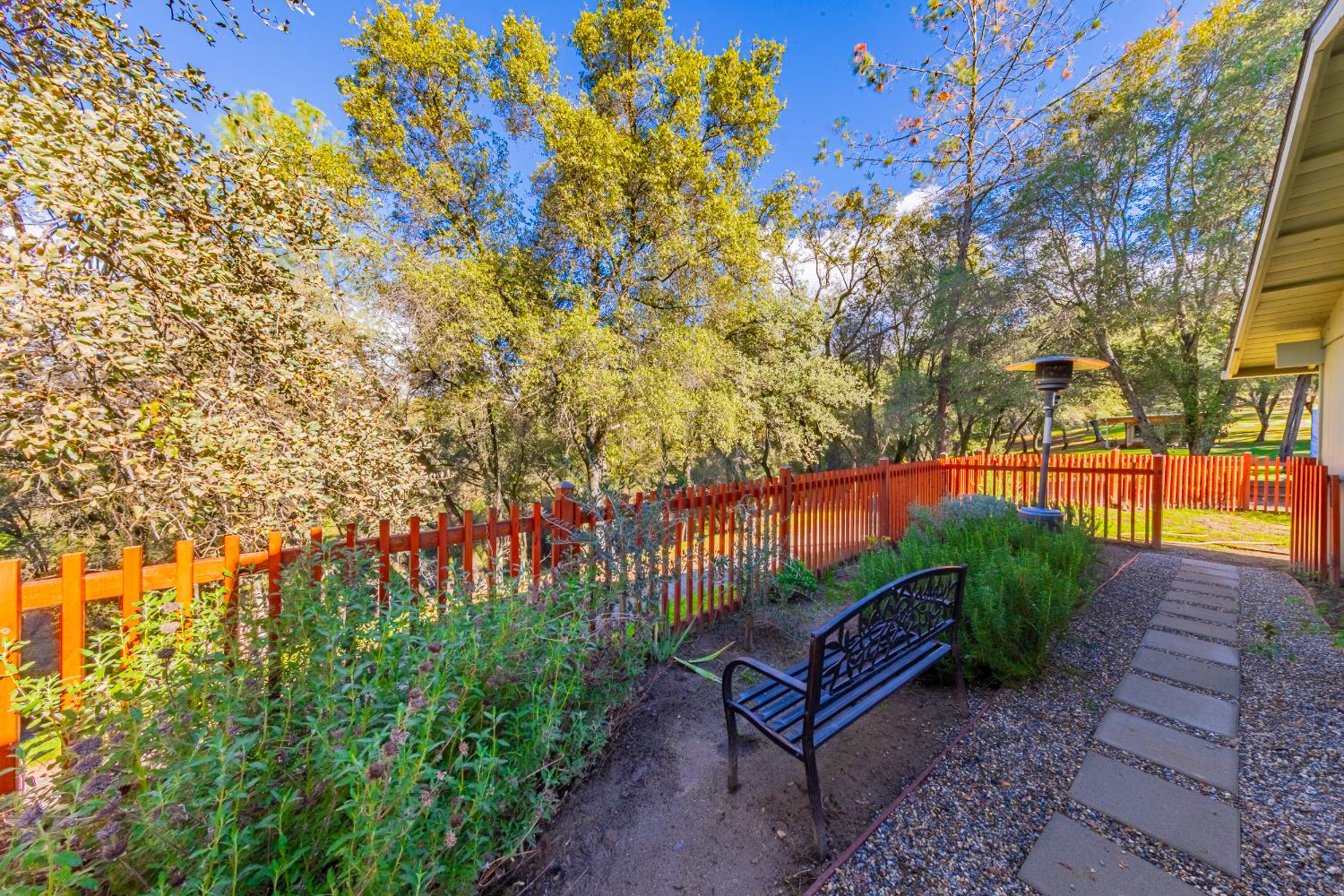 40733 Big Oak Flat Road North Oakhurst, CA 93644 - Photo 50 of 73